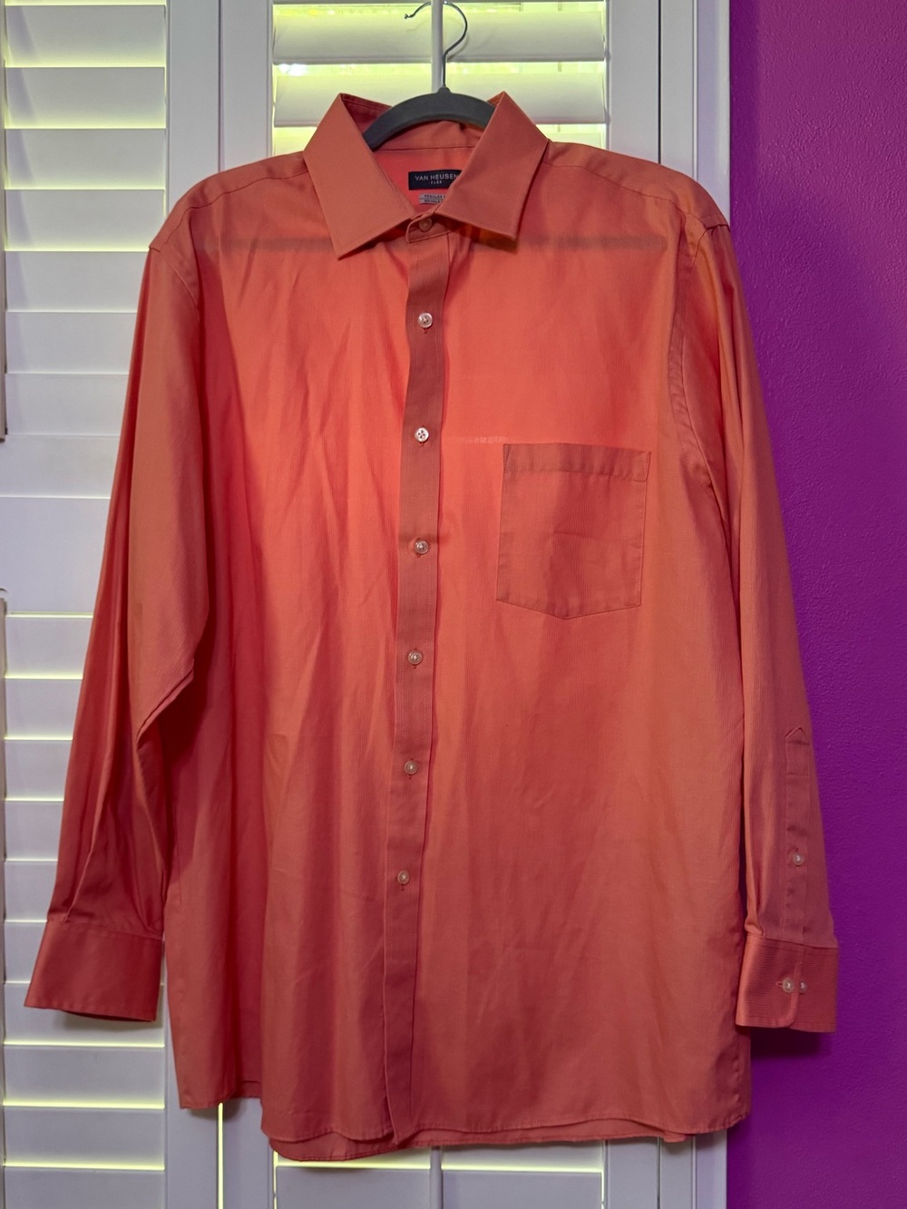 Van Heusen Men’s Coral Long-Sleeve Dress Shirt